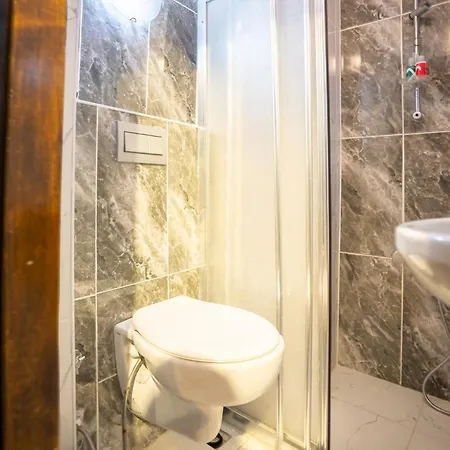 Semesterbostad Historic Luetfi Pasha House In Balat 2br Istanbul